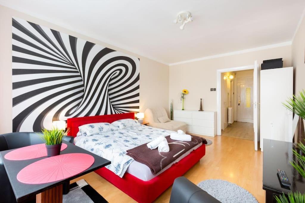 Aranykez 4-6: Downtown Studio Apartment Budapest Luaran gambar